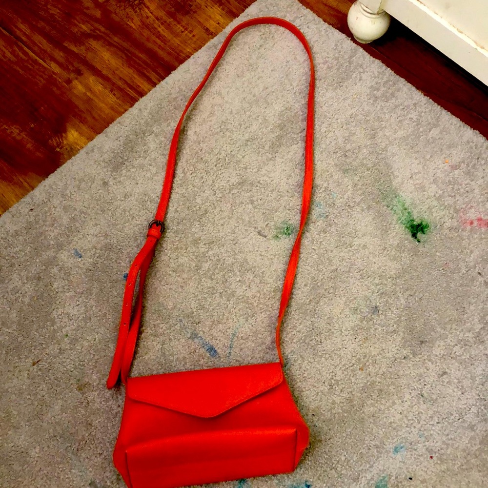 Universal thread handbag